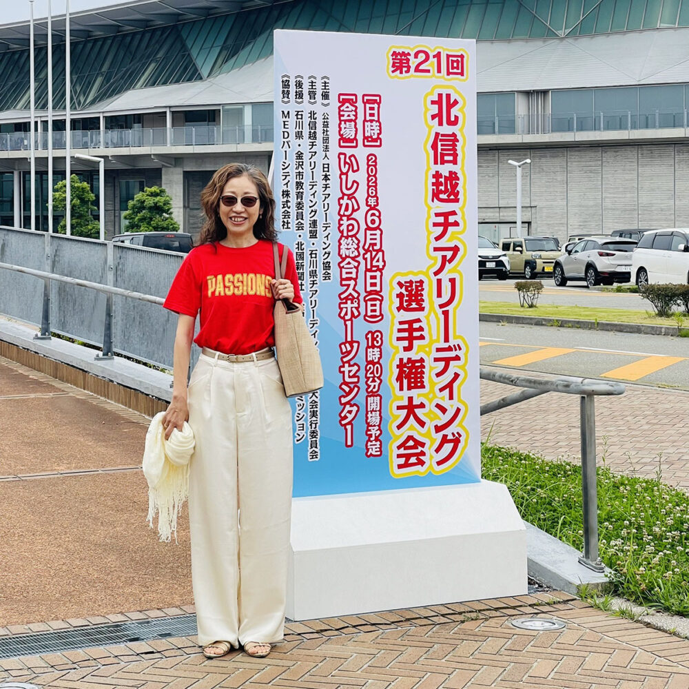 赤いTシャツ